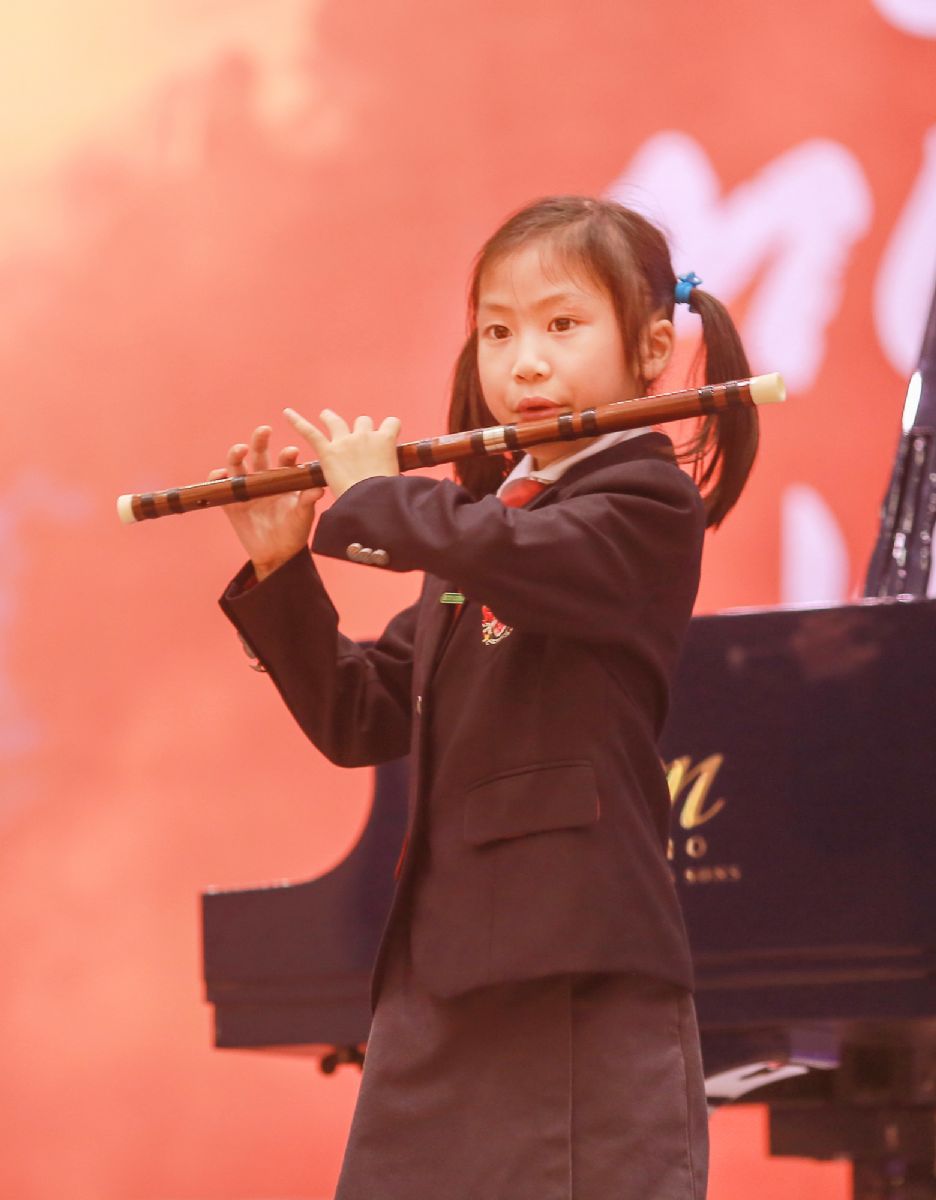 届凯宾即兴曲当东方遇见西方音乐会_酒店活